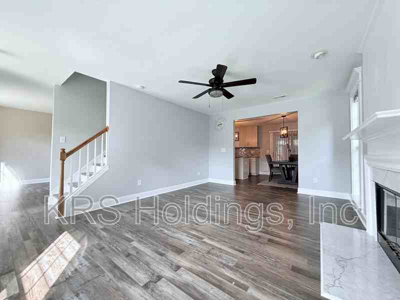 6920 Dawnalia Ct - Photo 4 of 25