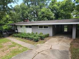 4001 Calhoun Dr - Photo 1 of 1