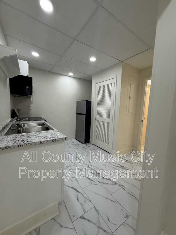 105 Bonnabrook Dr #203 - Photo 5 of 9