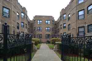 featured image of 622 W Stratford Pl #3S