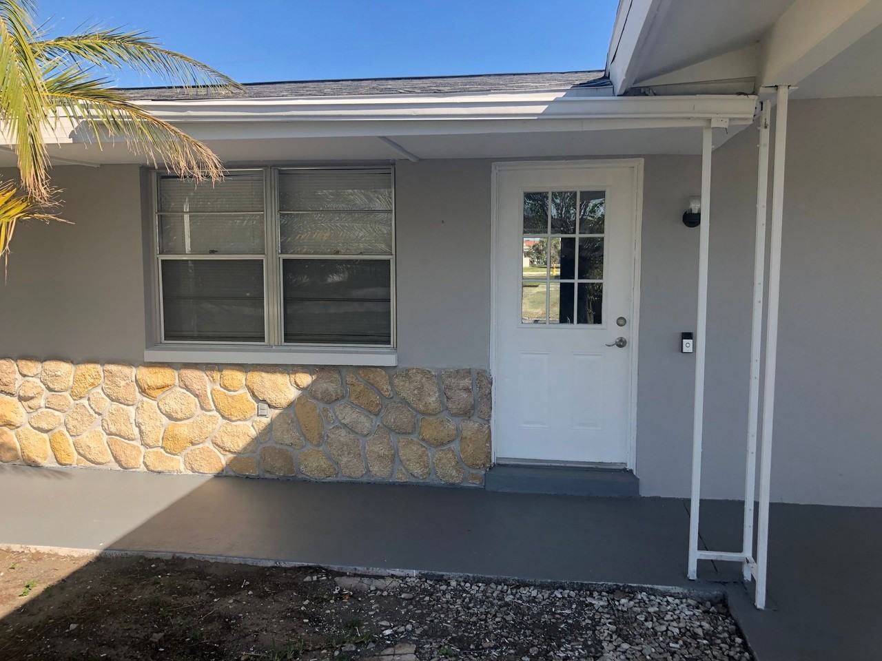 Tudor Dr Duplex - Photo 2 of 2