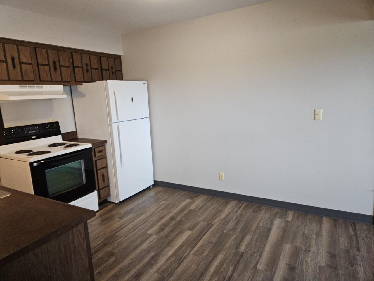 334 Center Street - Photo 2 of 14