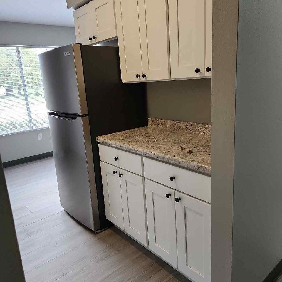 348 East Marquette Street - Photo 3 of 8