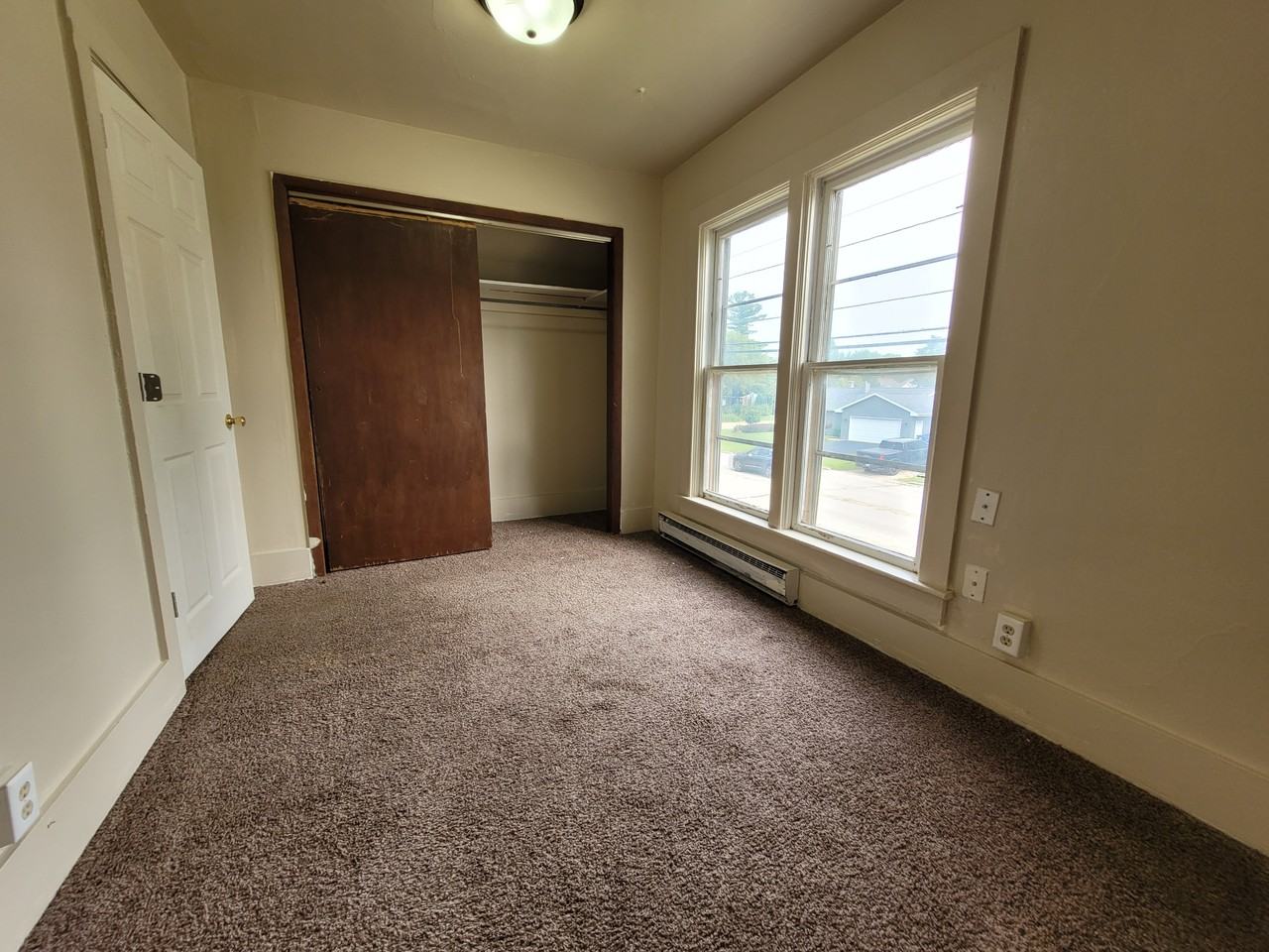 319 Nye Street - Photo 2 of 22