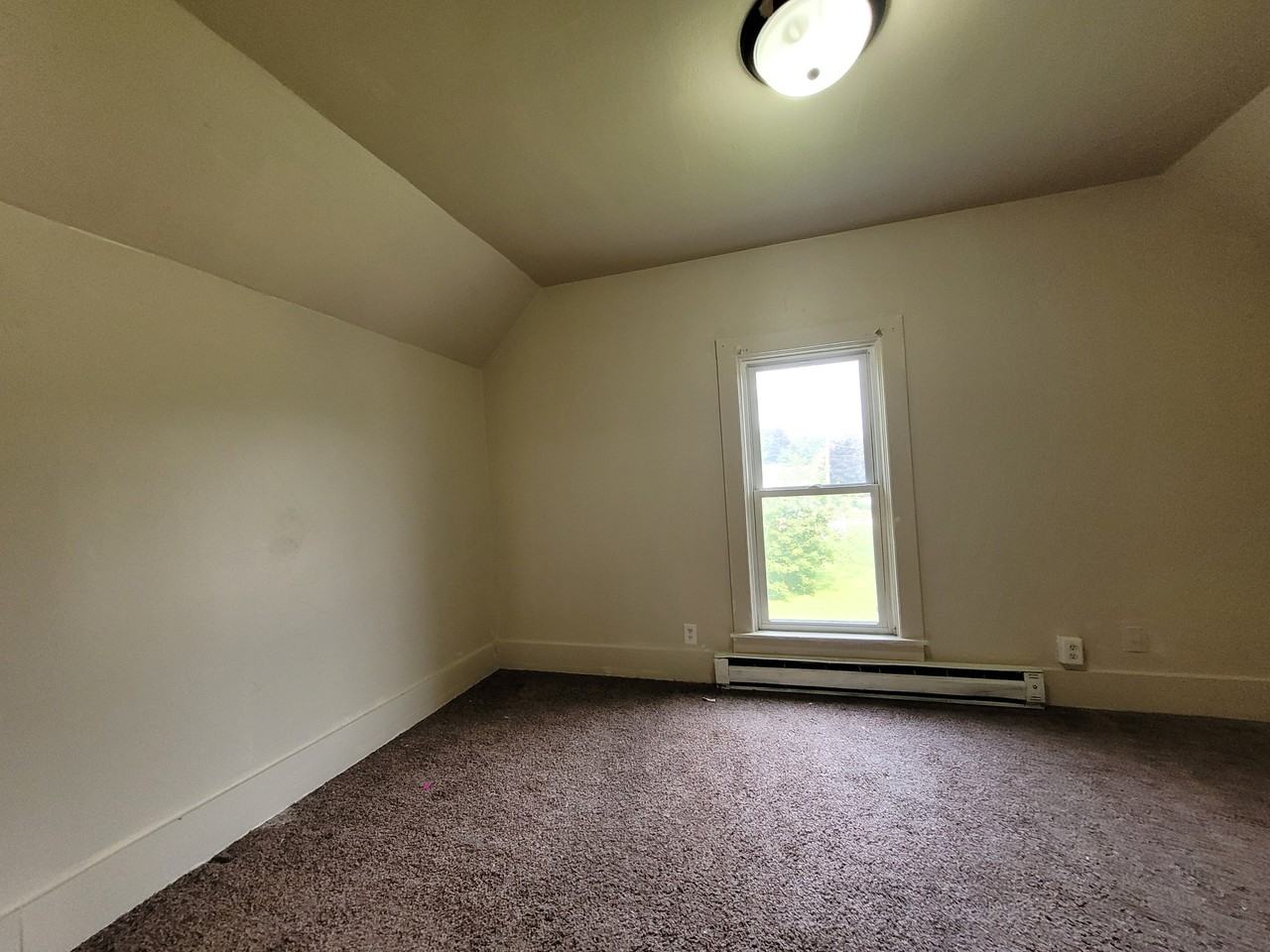 319 Nye Street - Photo 3 of 22