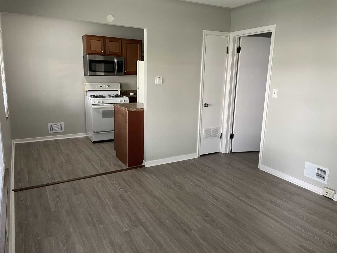 Terrace Downs #22 - Photo 2 of 11