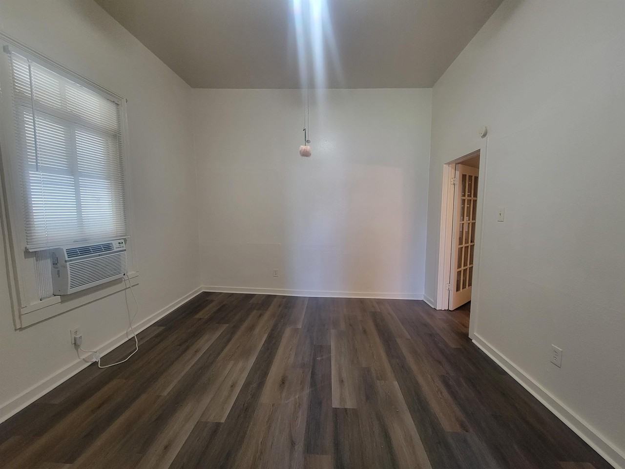 1910 Avenue N - Photo 3 of 8