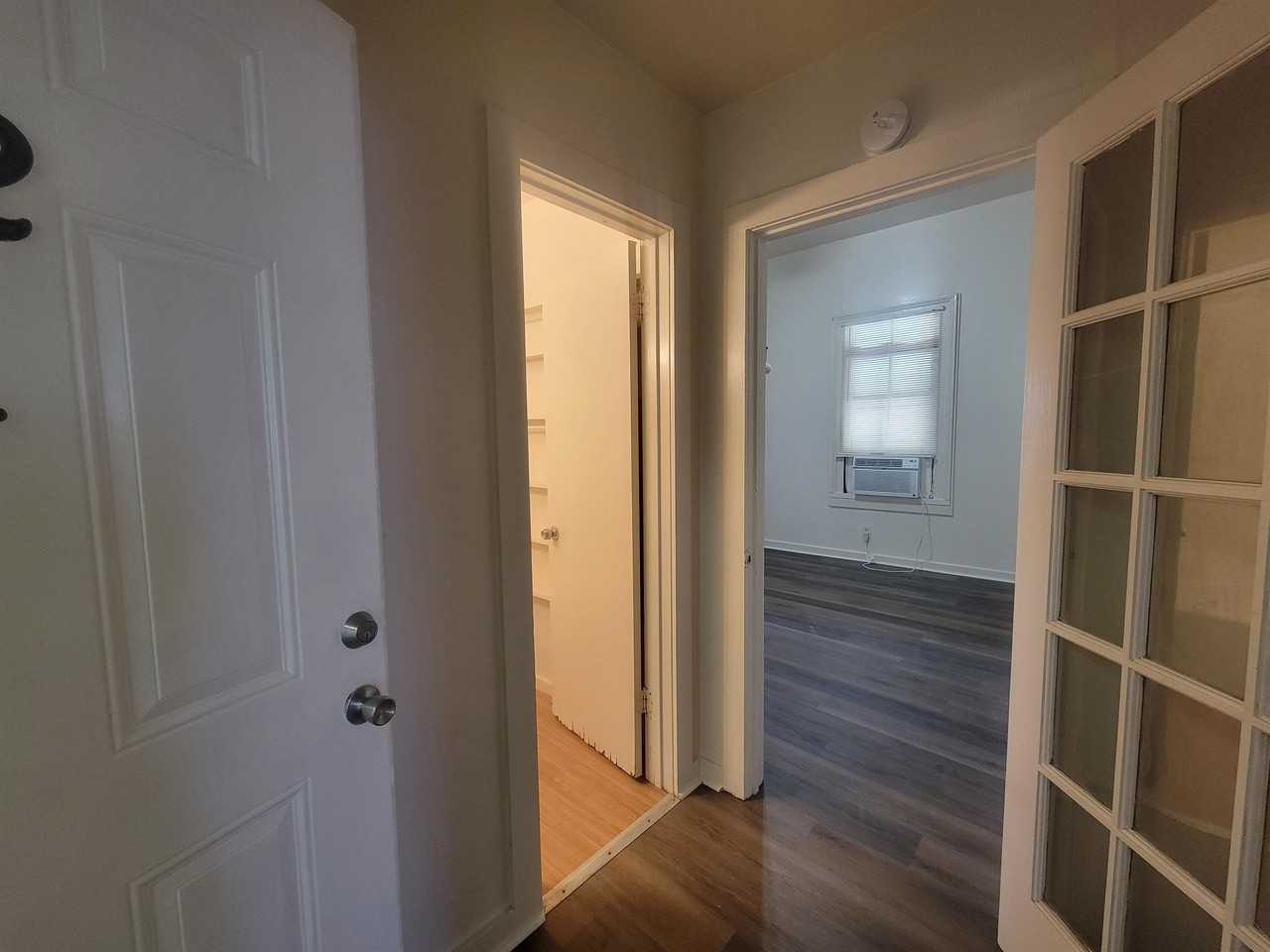 1910 Avenue N - Photo 7 of 8