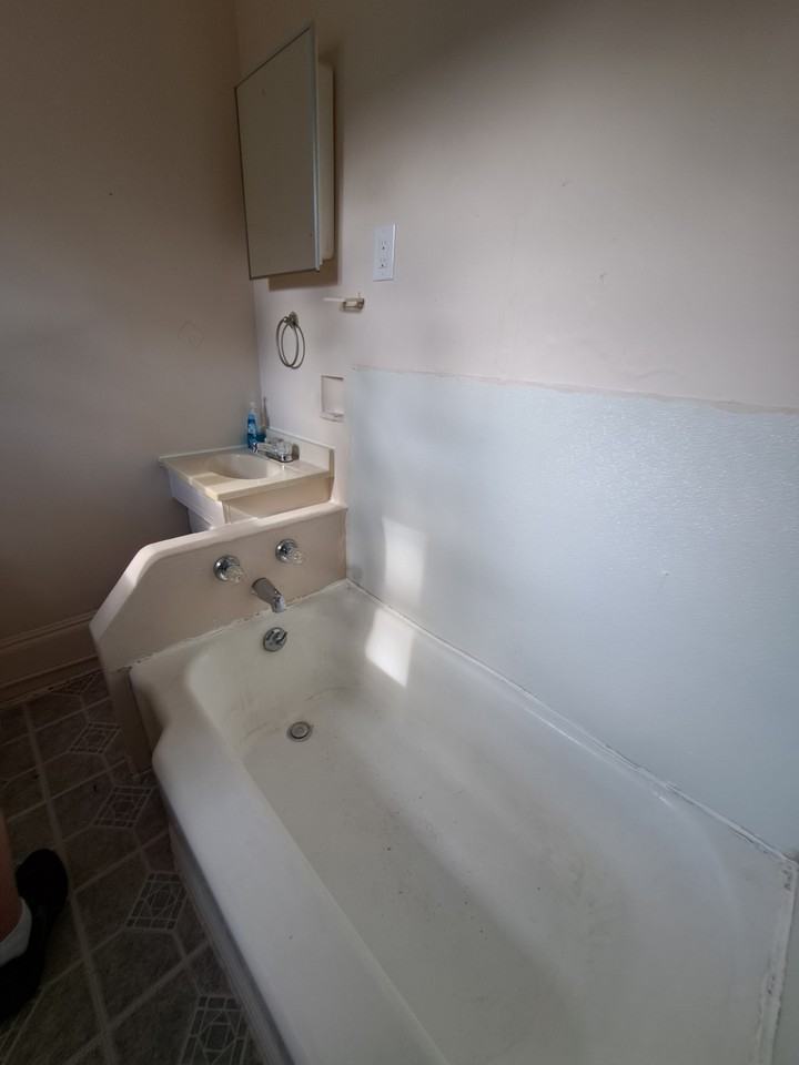 1002-1004 South Fountain Avenue - Photo 5 of 11