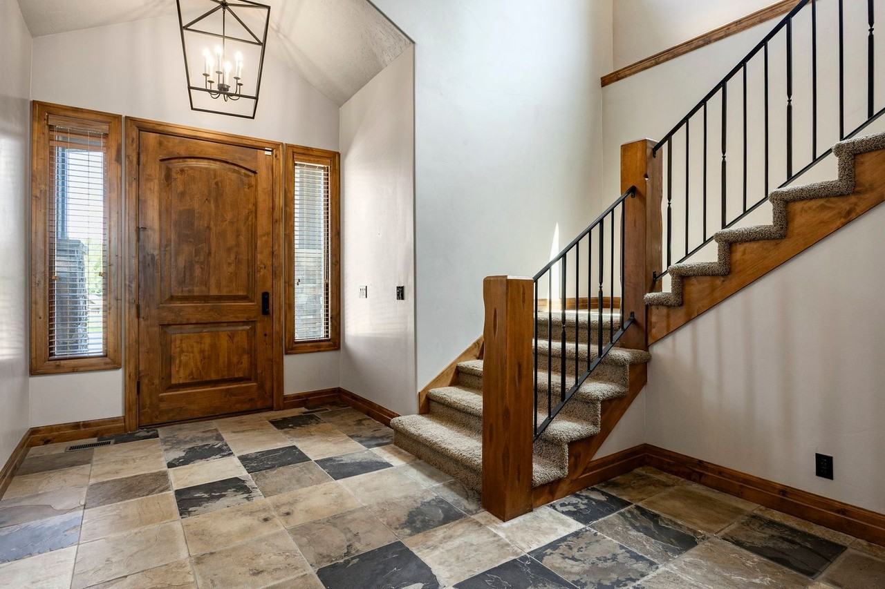 4368 W Jeremy Woods Dr - Photo 2 of 25
