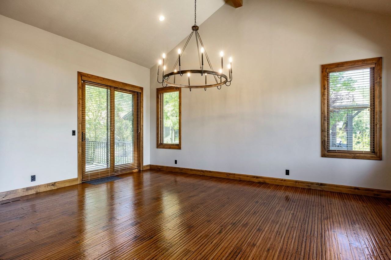 4368 W Jeremy Woods Dr - Photo 4 of 25