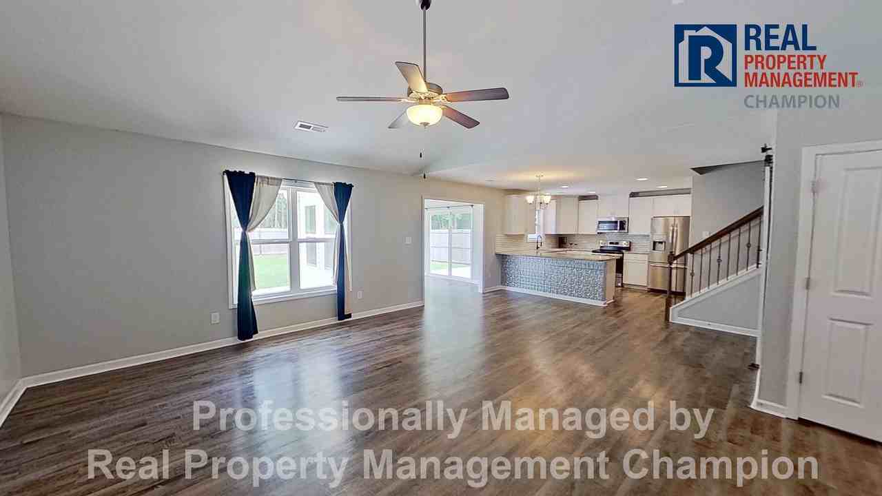 330 Station House Rd - Photo 2 of 32