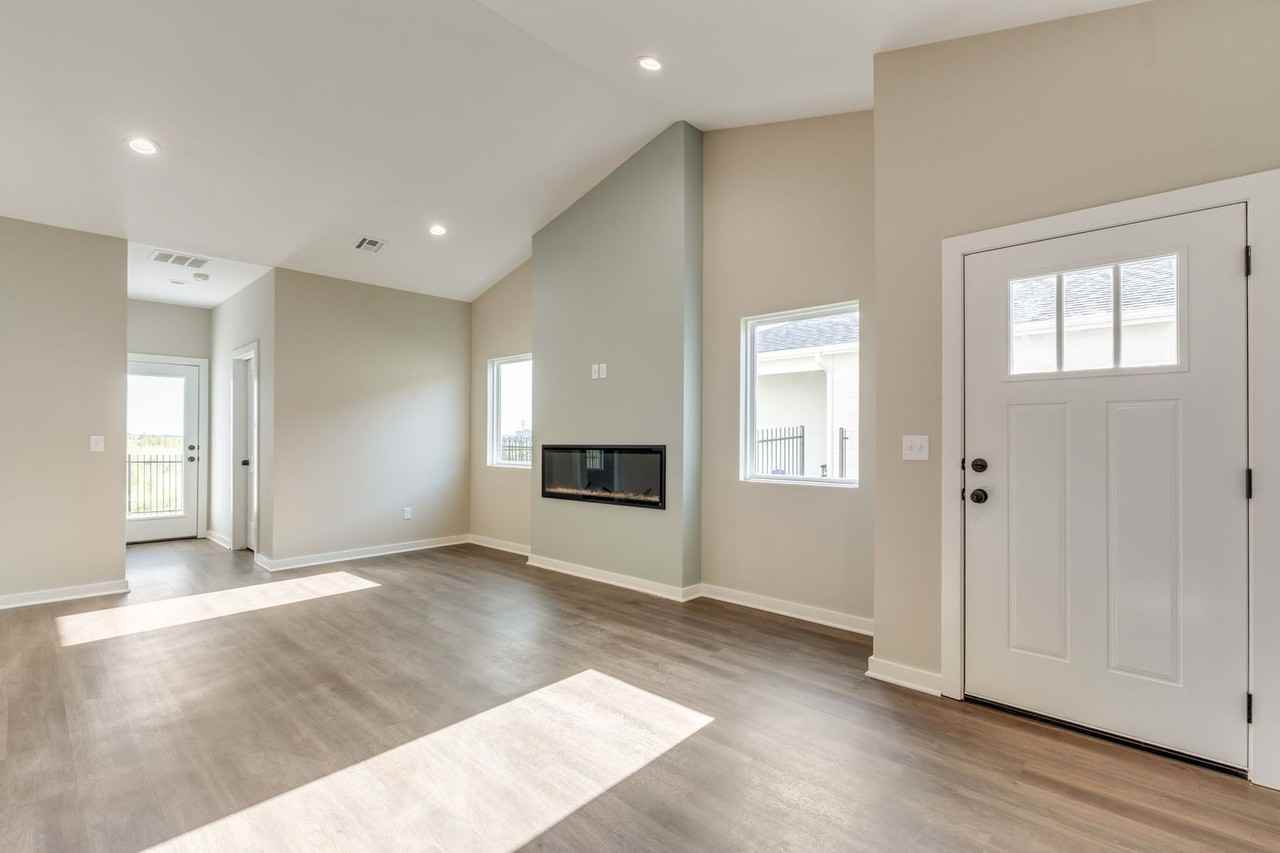 15450 W Josephine Ct - Photo 2 of 14