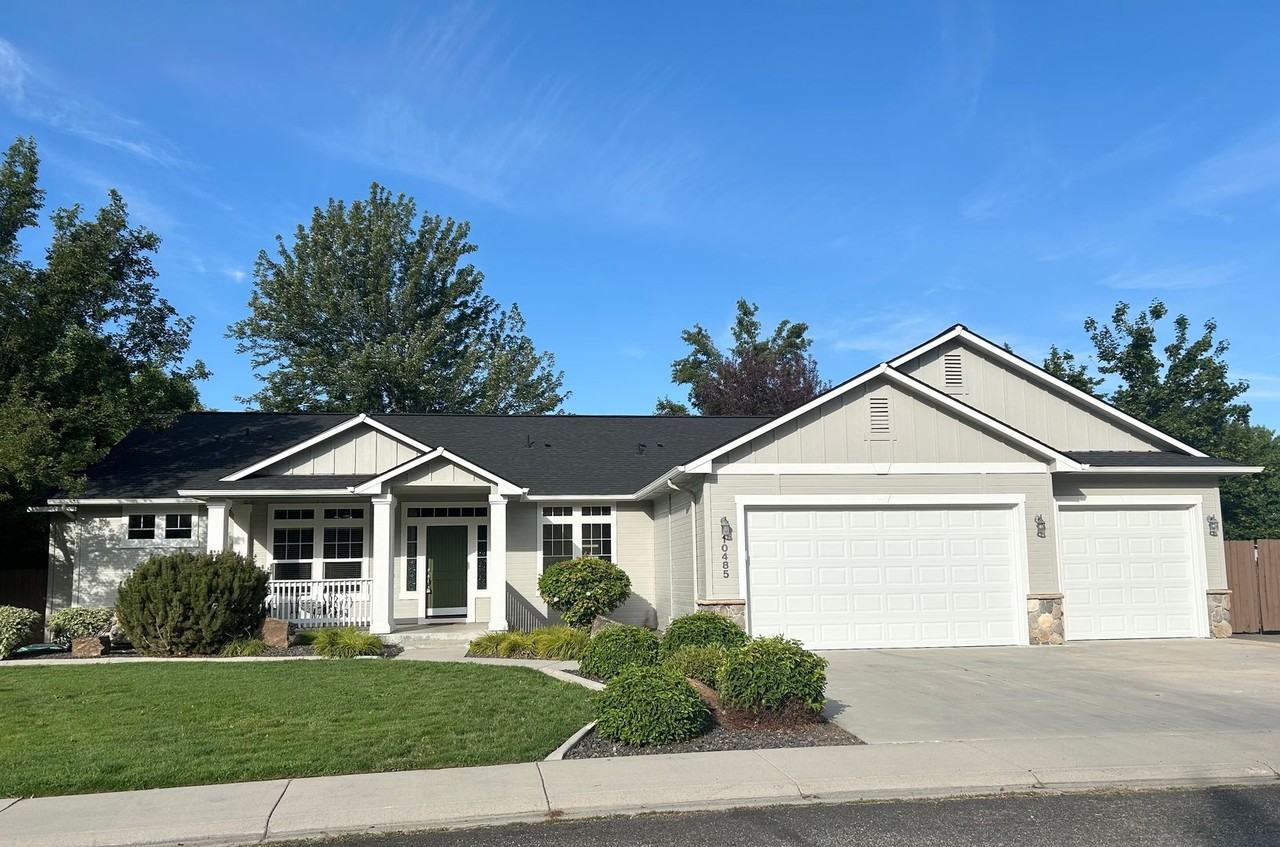 10485 N Bridle Way - Photo 2 of 46