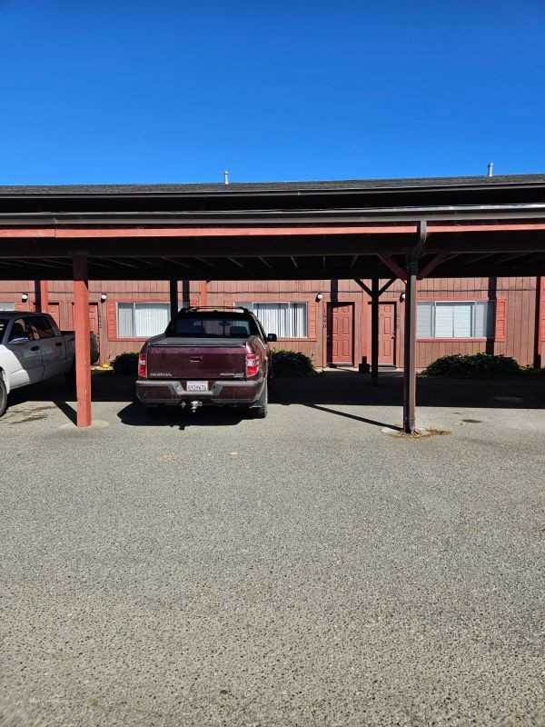 1600 Fischer Ave - Photo 2 of 20