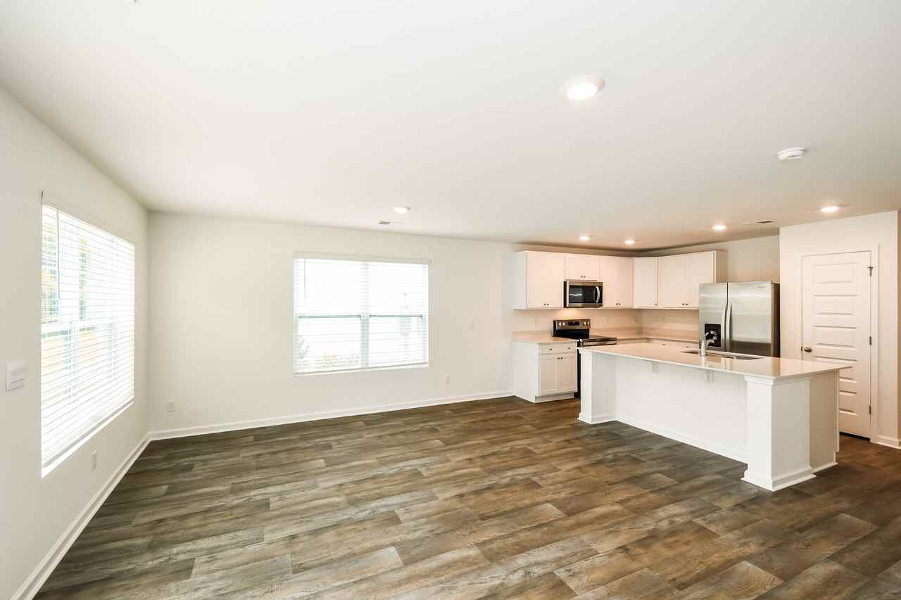 37 Striker Rd - Photo 7 of 50