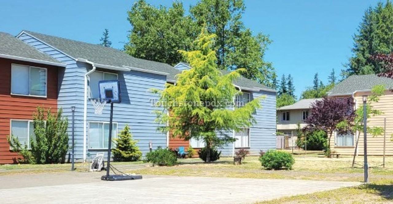 2025-SKY - Photo 2 of 4