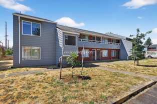 2407 Se 135th Ave - Photo 1 of 1