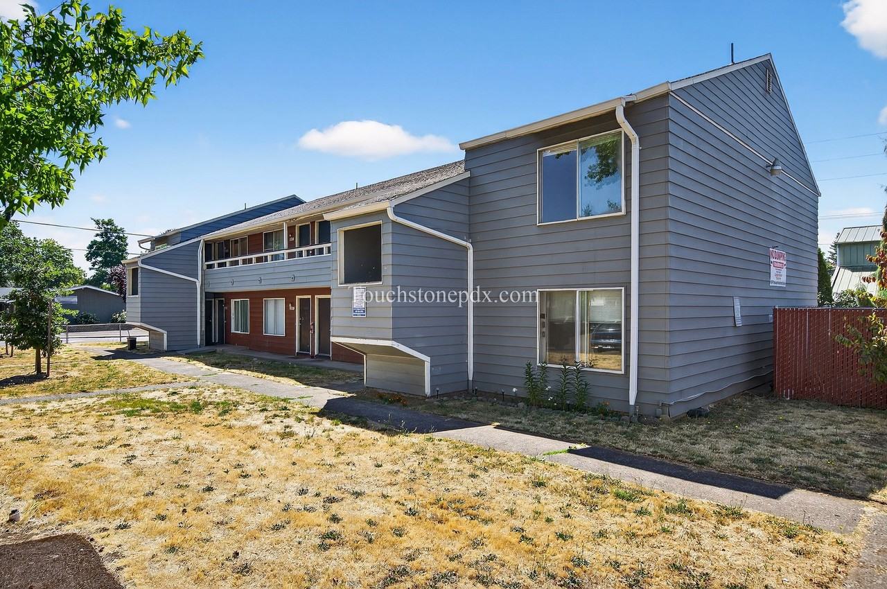 2025-SKY - Photo 4 of 4