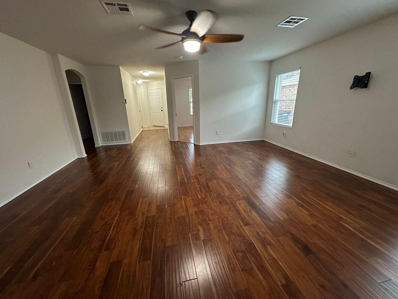 705 705 Morgan Drive* ELT 3/31/27 - Photo 5 of 13