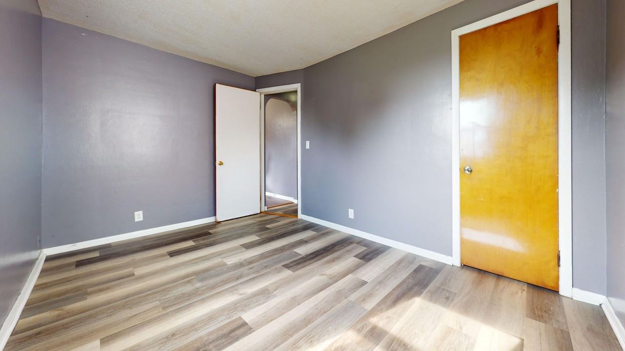 414 Topaz Ave - Photo 2 of 11