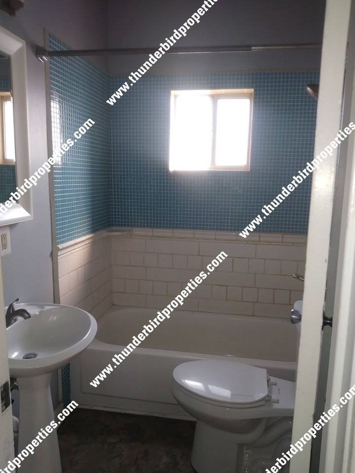 2111 Coal Ave Se - Photo 2 of 14