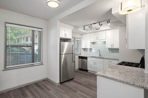 featured image of 177 N Colonial Homes Cir Nw