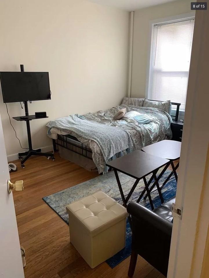 1119 Commonwealth Ave - Photo 6 of 13