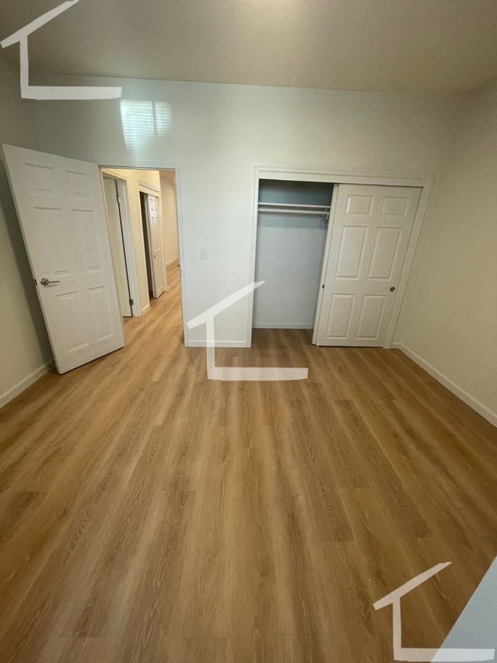 518 Massachusetts Ave - Photo 3 of 10