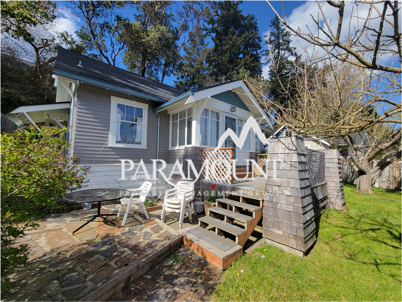 1555 Charleston Beach Rd W