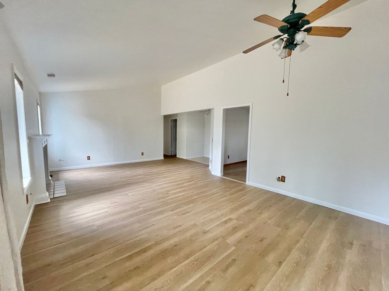 413 Duncan Dr - Photo 3 of 22