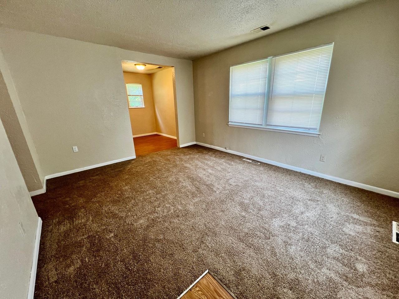 2630 S 49th St - Photo 3 of 7