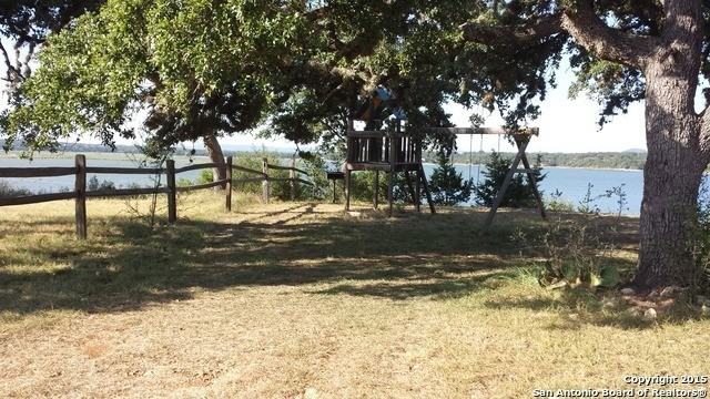 724 Private Road 1512 - Photo 2 of 15