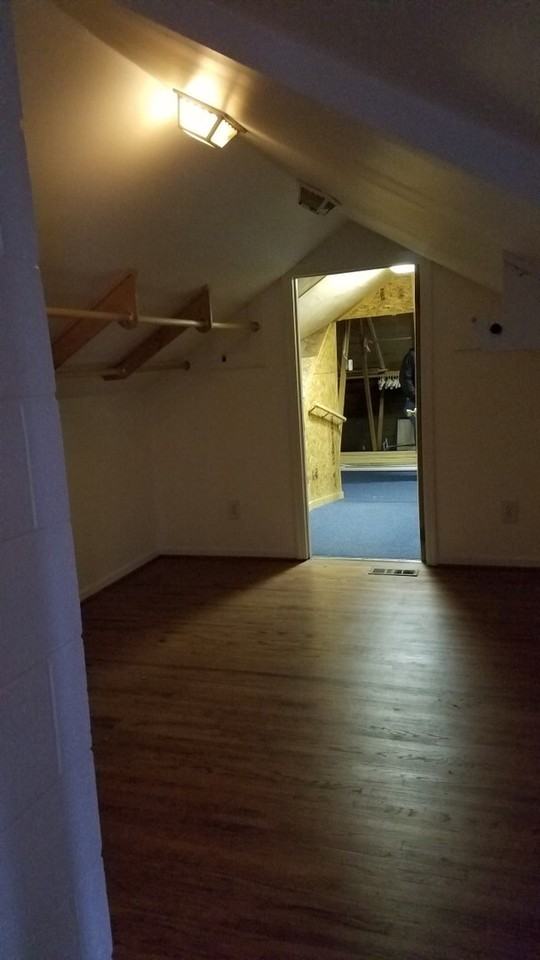 2714 E Pine Ln - Photo 3 of 28