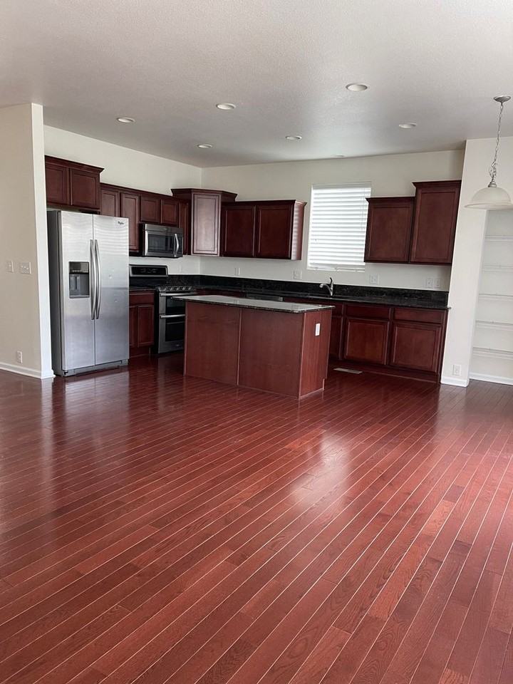 6300 S Ider St - Photo 5 of 13