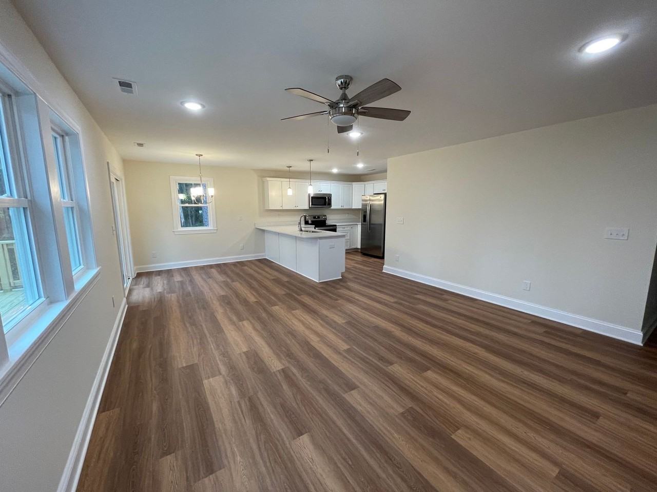 314 Airport Rd - Photo 2 of 21