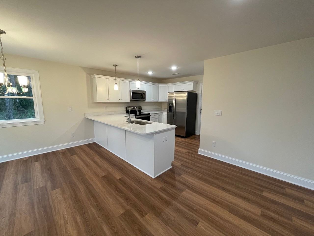 314 Airport Rd - Photo 3 of 21