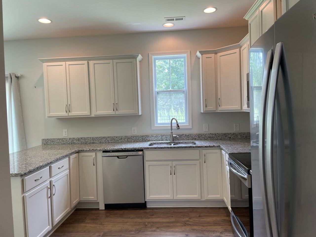 3135 S Rocklund Ct - Photo 5 of 27