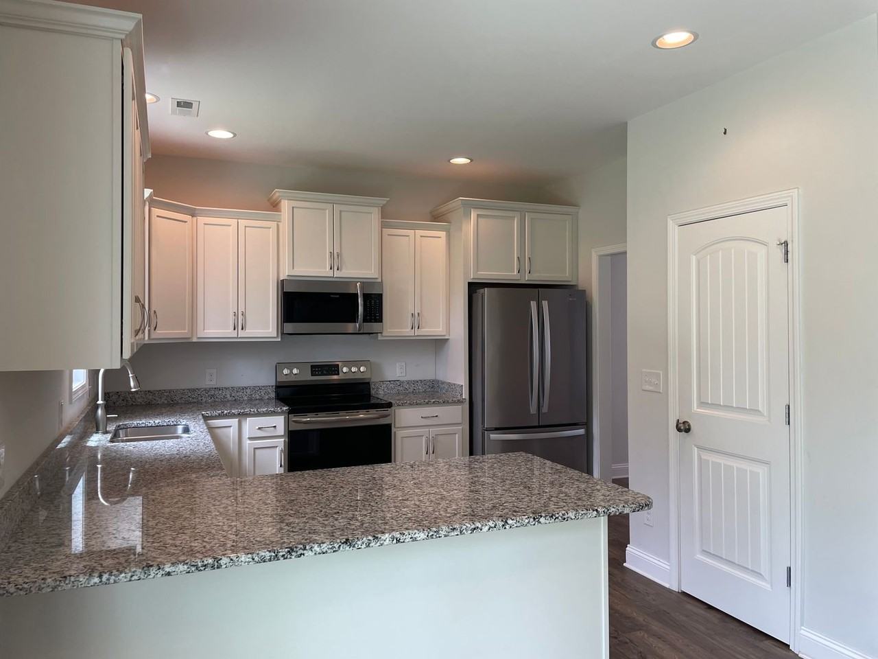 3135 S Rocklund Ct - Photo 6 of 27