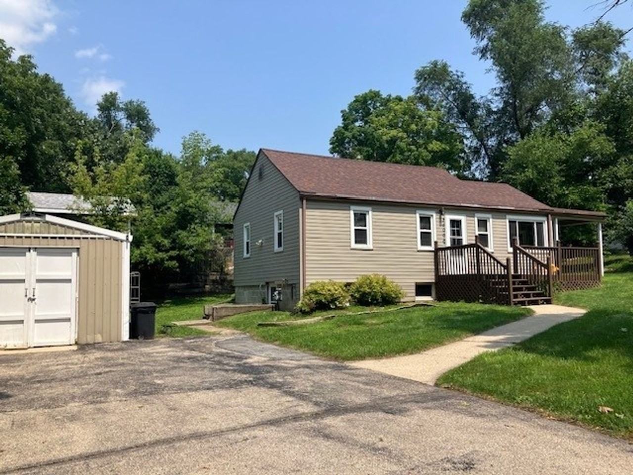 34000 White Oak Dr - Photo 3 of 16