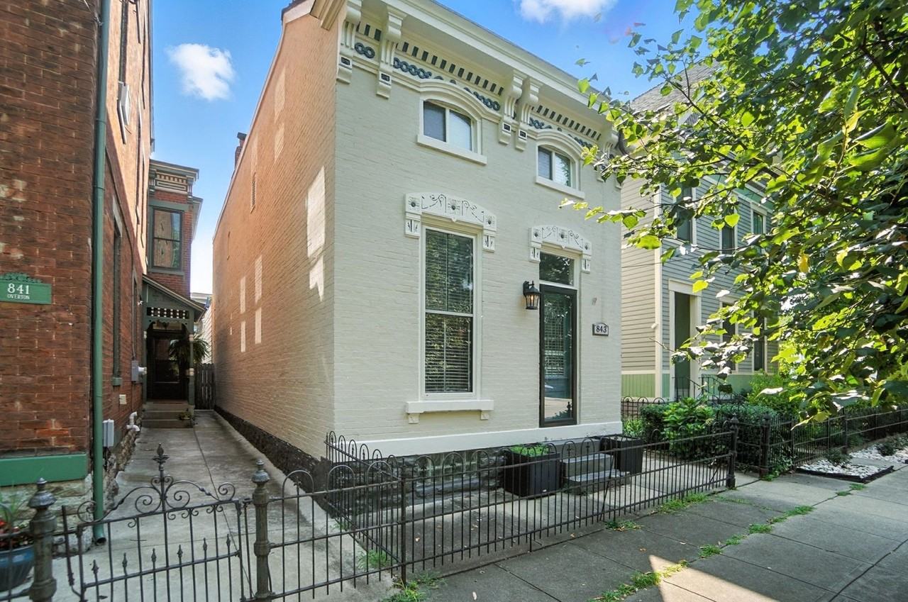 843 Overton St - Photo 2 of 40