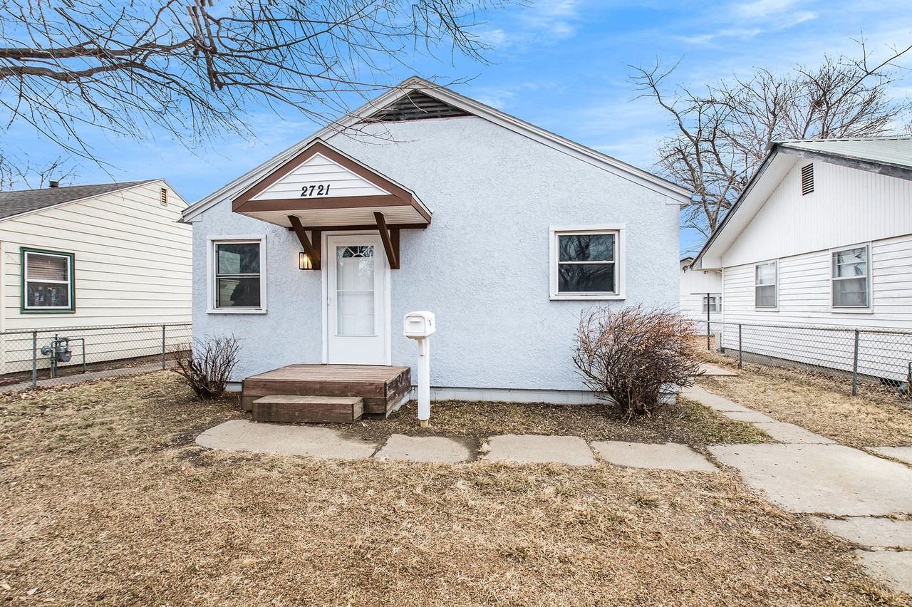 2721 6th Ave - Photo 2 of 22