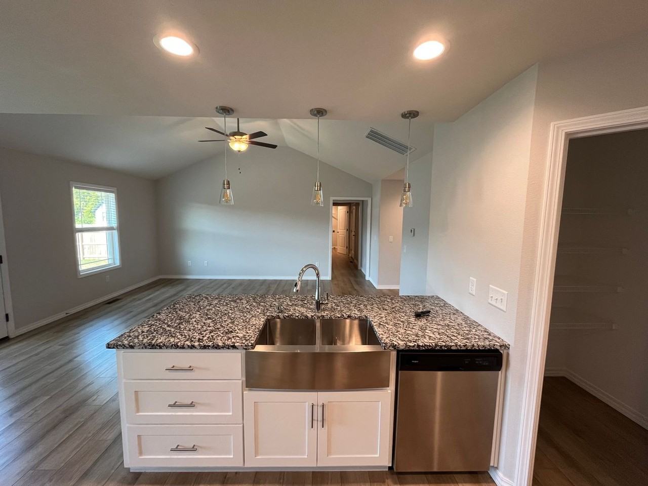 4384 W Riley St - Photo 6 of 18