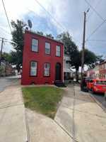 featured image of 440 E Strawberry St