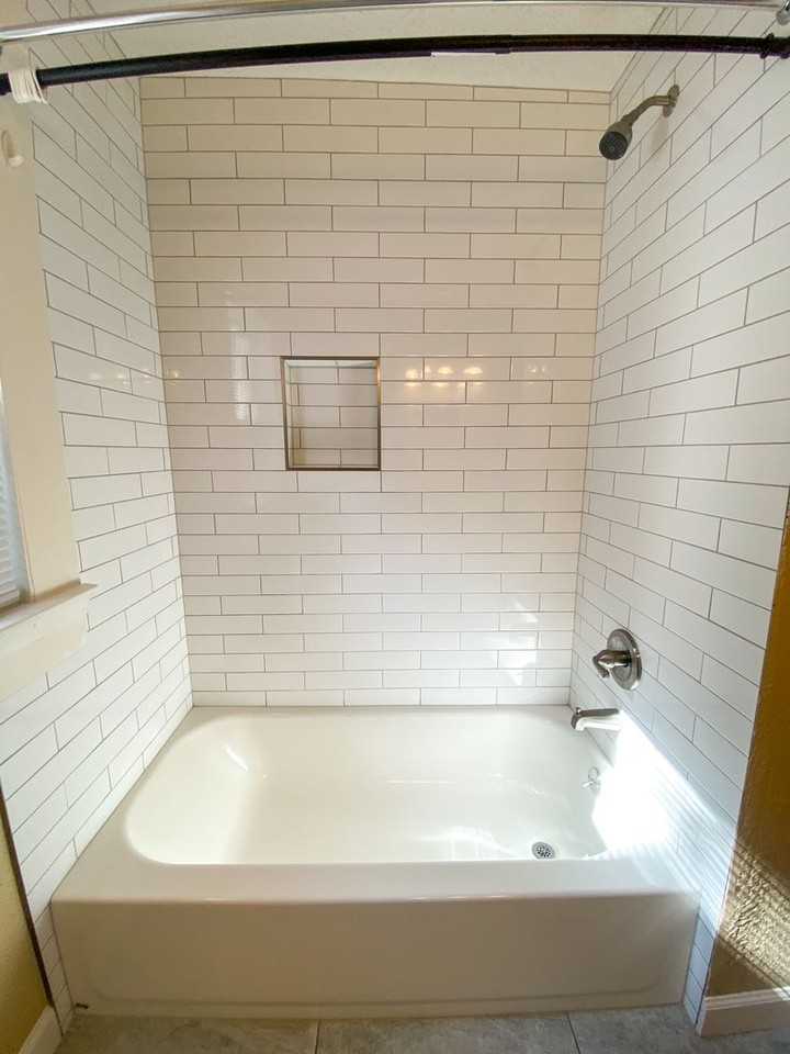 1563 Jackson Ave - Photo 2 of 14