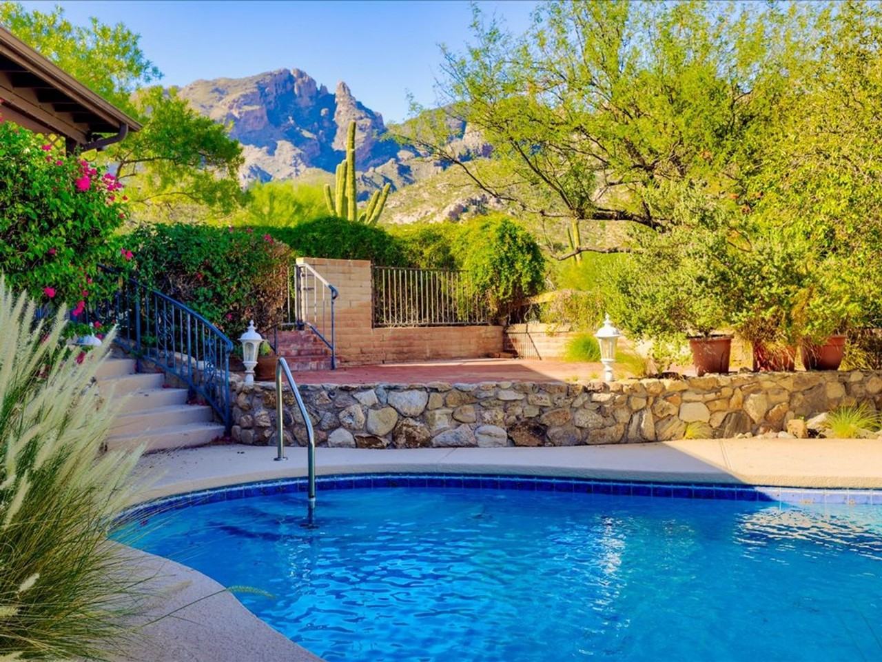 6750 N Longfellow Dr - Photo 2 of 40