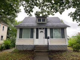 featured image of 484 Hammel St