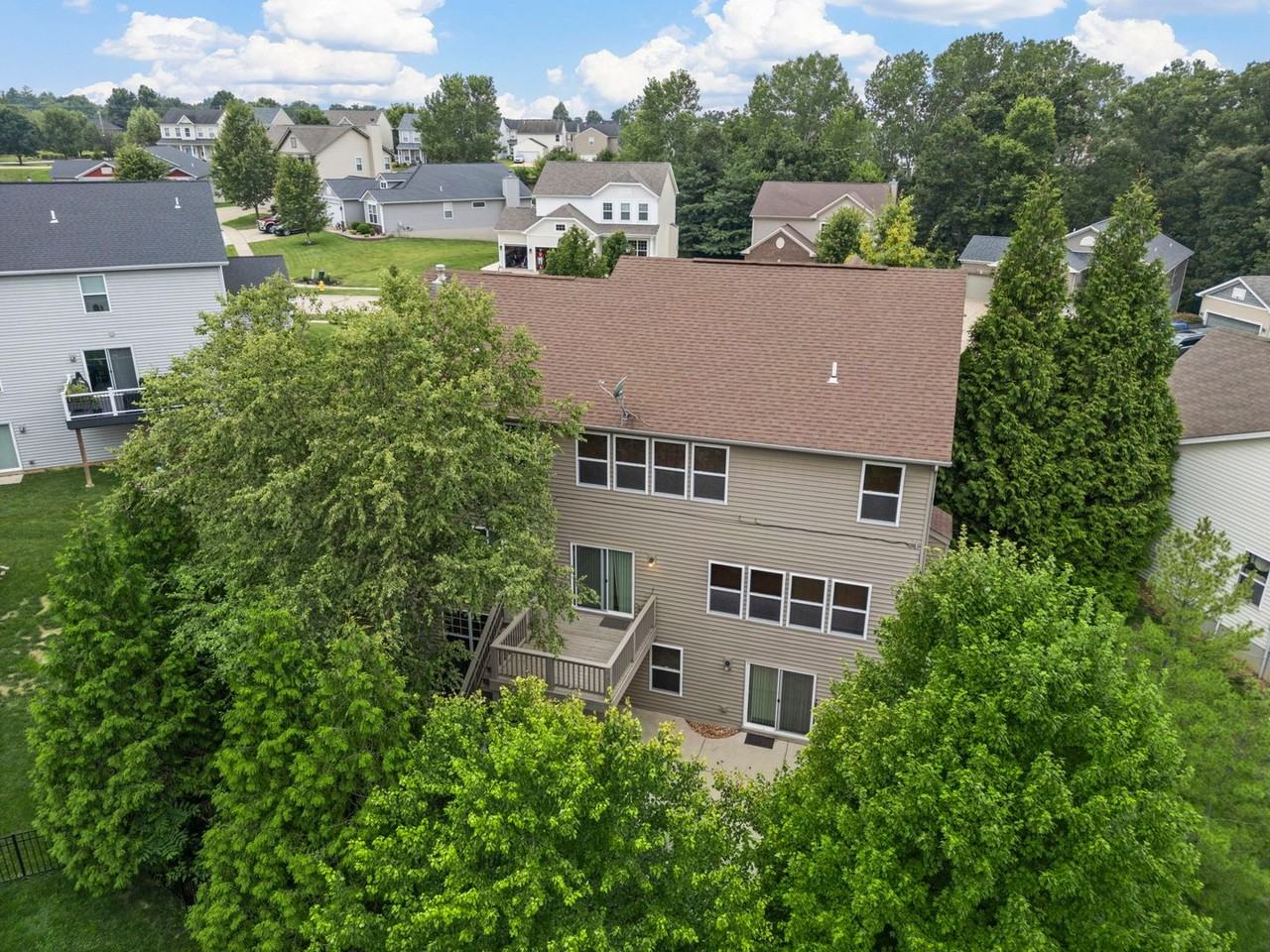 615 Derby Way Dr - Photo 3 of 50