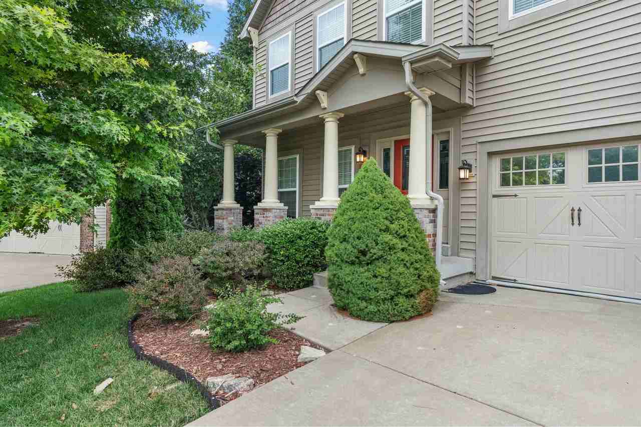 615 Derby Way Dr - Photo 4 of 50