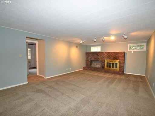 16038 Reese Rd - Photo 2 of 18